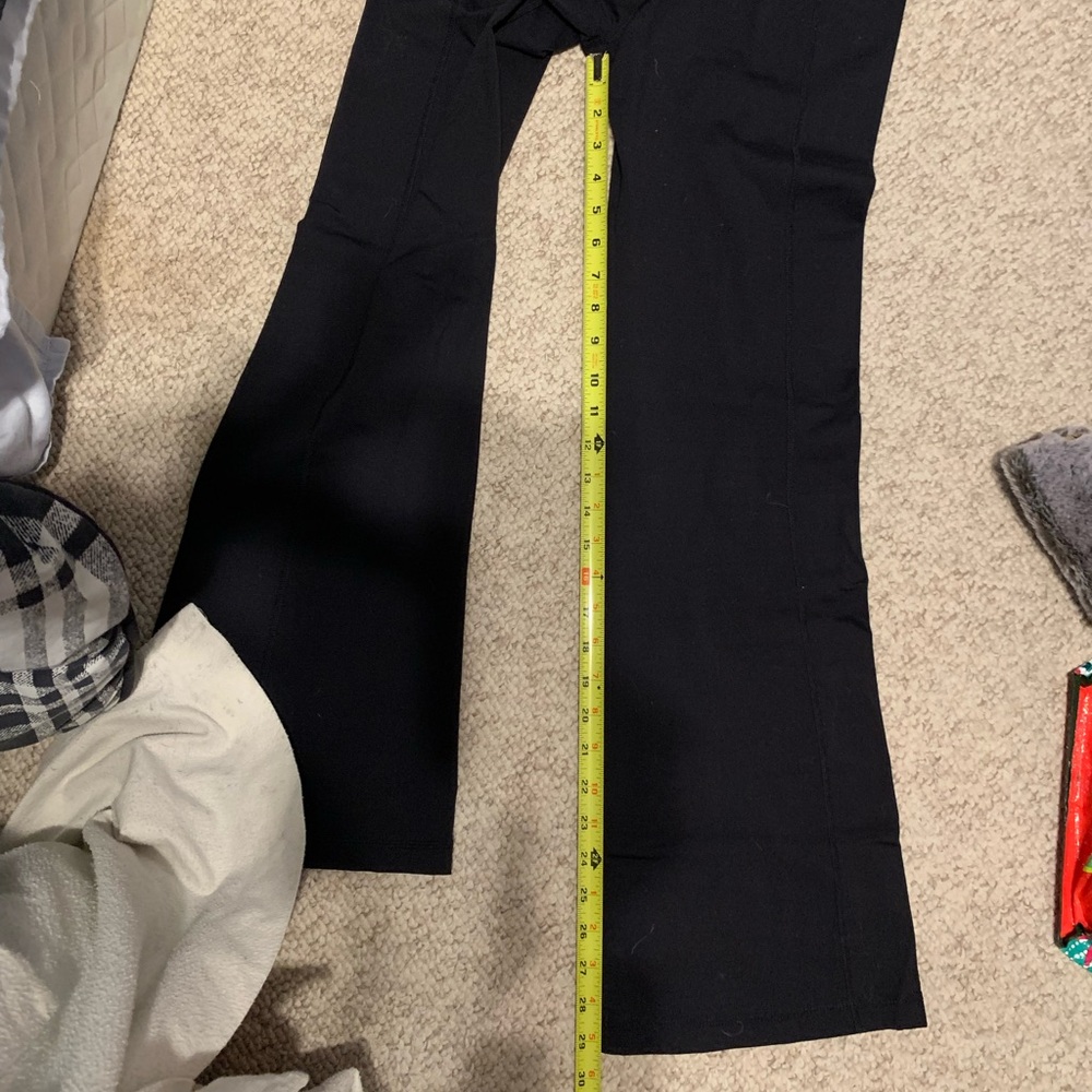 Kirkland Size S Short Yoga Pants - Picture 5 of 5